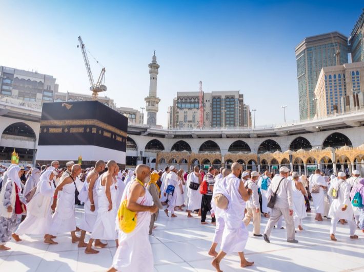 في ثالث أيام التشريق الحجاج يؤدون طواف الوداع إيذانا بختام مناسك الحج 1 شروط طواف الوداع في الحج