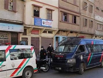 أمن فاس يلقي القبض على أخوين لتسببهما لقاصر بعاهة 1 OIP 8