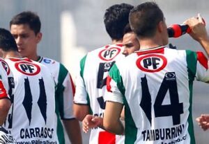 telecharger-9-1-300x208 فريق في تشيلي.. كرة القدم برسالة فلسطينية