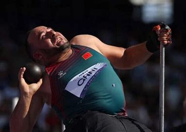 عبد الاله كاني يحطم رقمه القياسي العالمي و يهدي المغرب أول ميدالية ذهبية في دورة الألعاب البارالمبية 2 th 1