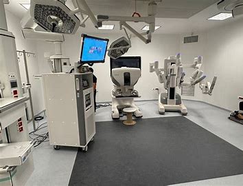 المغرب أول دولة إفريقية تعتمد الروبوت الجراحي المتطور 4 th