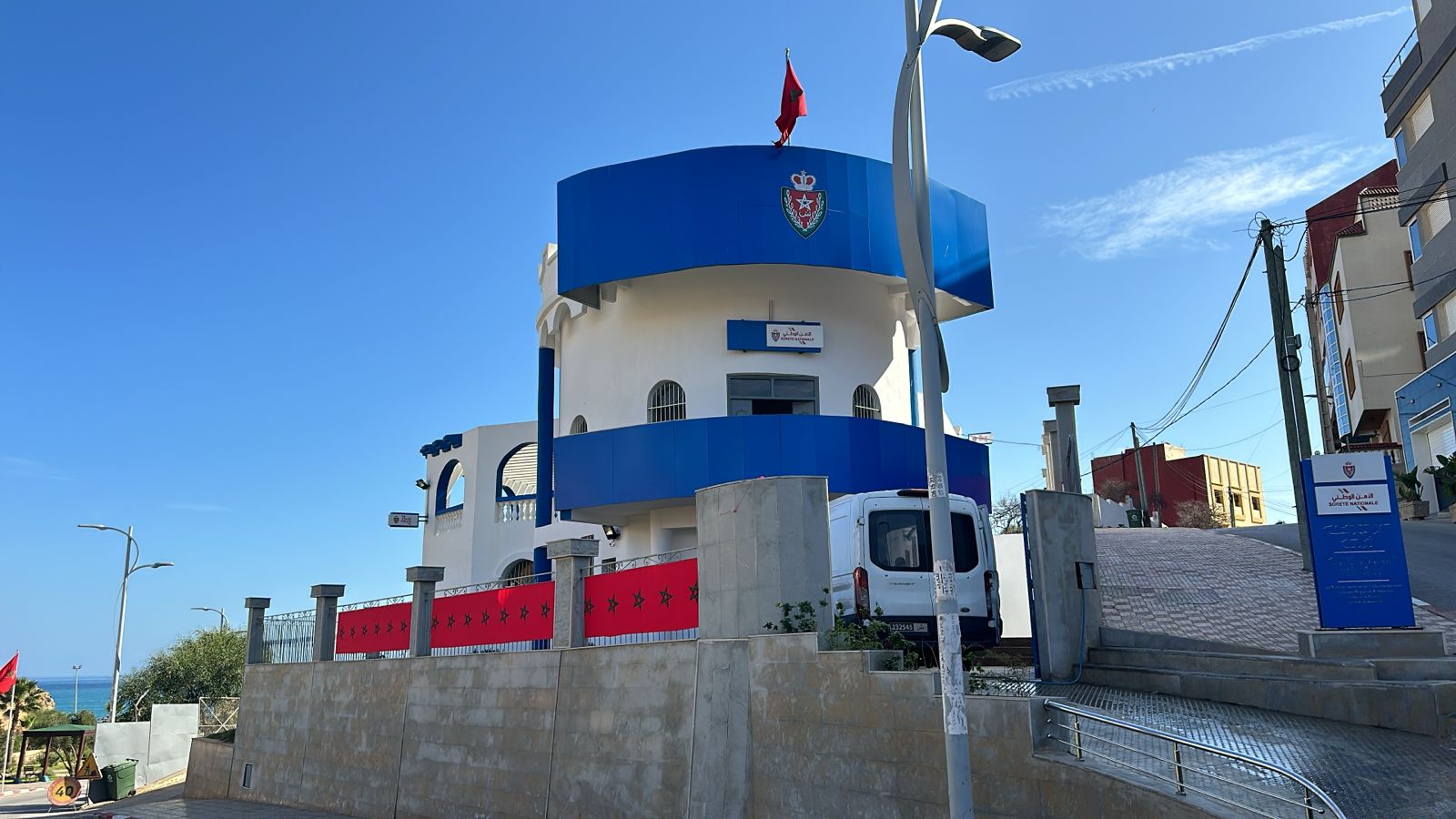 تخليدا للذكرى 49 للمسيرة الخضراء، الأمن الوطني يحدث بنيات أمنية جديدة بالسمارة والحسيمة 2 WhatsApp Image 2024 11 06 a 15.51.29 183f326a