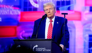 ترامب يتعهد بـ”وقف جنون التحول الجنسي” و ب"العصر الذهبي" 1 telechargement 17