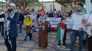 WhatsApp-Image-2025-01-13-a-00.23.03_dd7a5bc3-300x169 الائتلاف المغربي لدعم فلسطين: وقفة بفاس داعمة لغزة