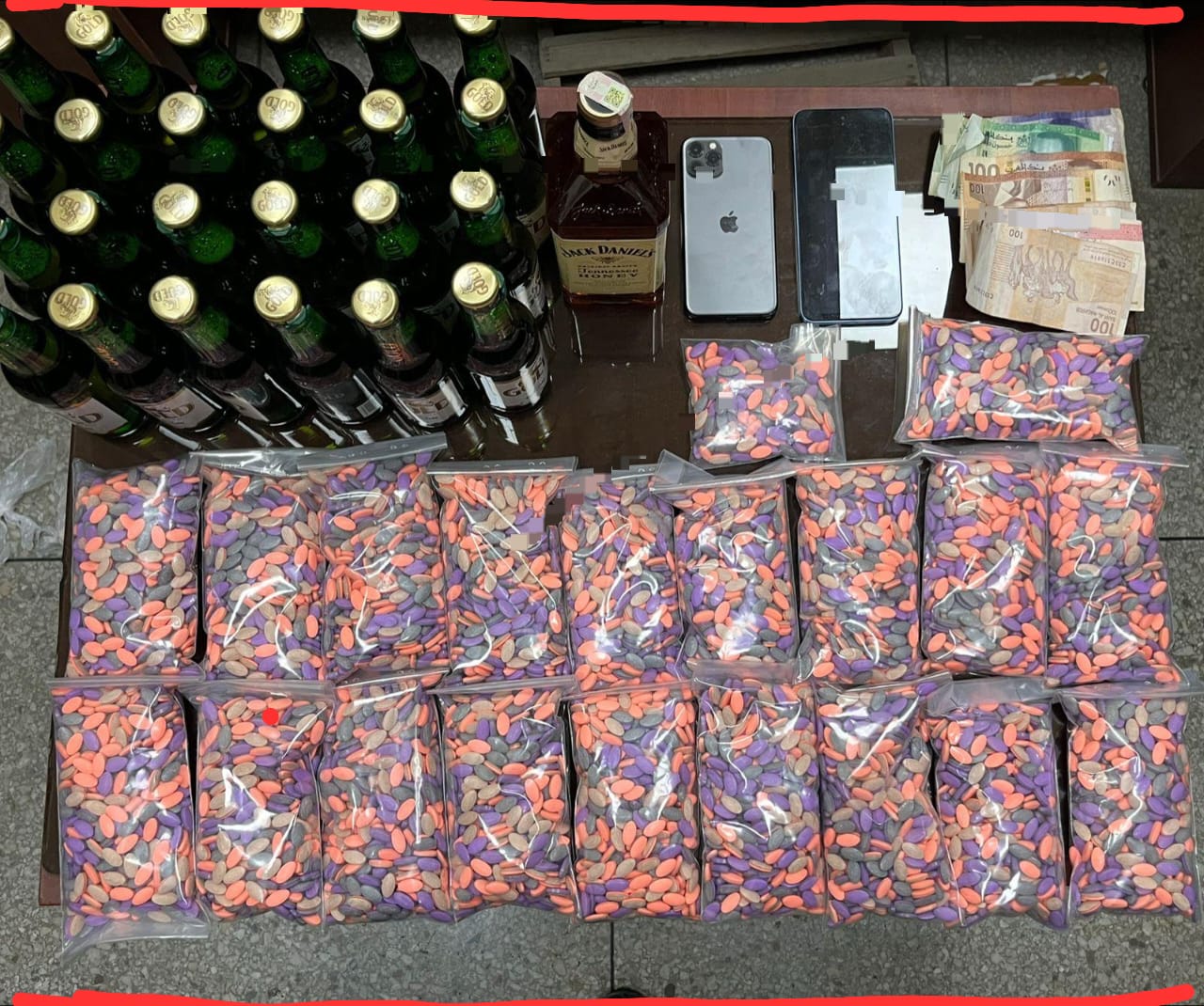 ولاية أمن فاس: توقيف شخصين من مروجي المخدرات والمؤثرات العقلية و المشروبات الكحولية 4 WhatsApp Image 2025 01 14 a 19.35.58 9c859638