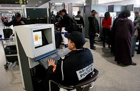 فاس: توقيف نائبة رئيس مقاطعة سايس بالمطار 7 images 4 1