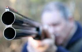 ببندقية صيد رجل ابنته وزوجها 1 telechargement 4 7