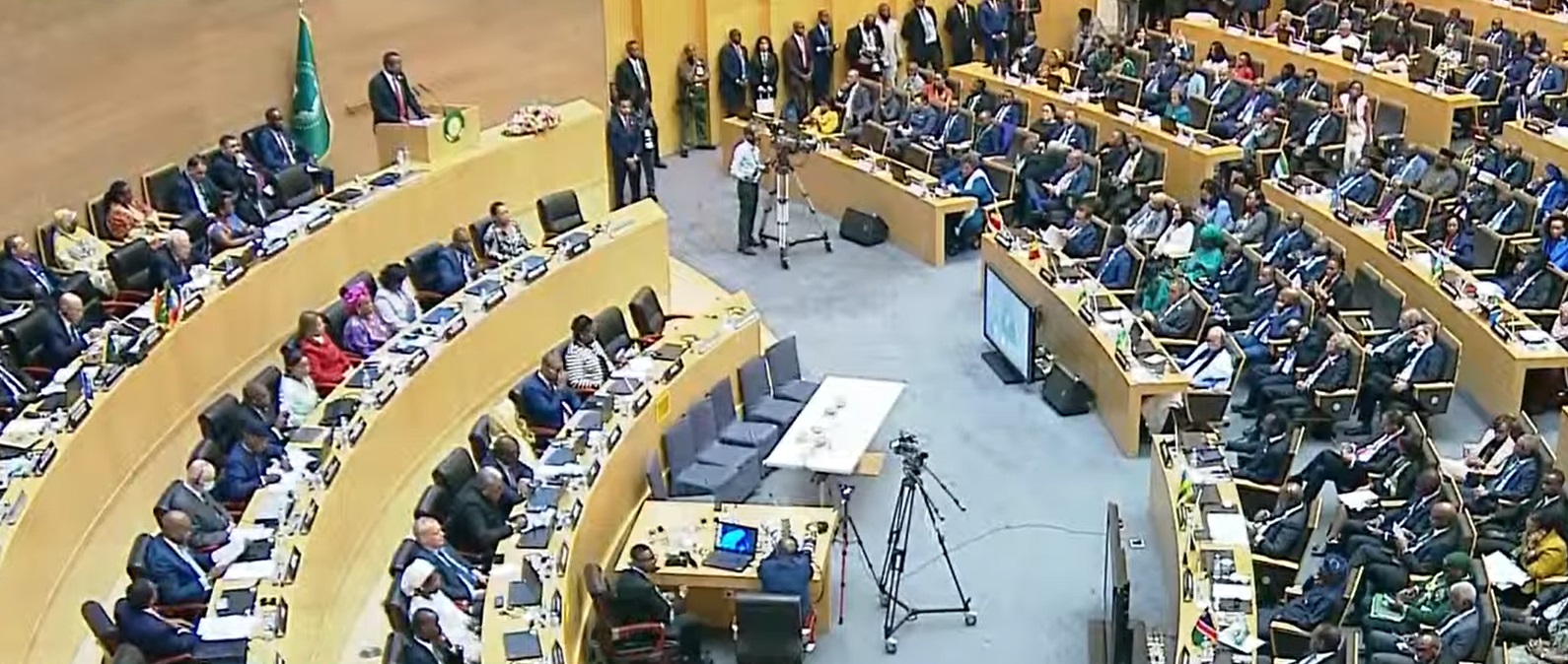 القمة الإفريقية تدعو لوقف التطبيع مع "إسرائيل" 7 القمة الإفريقية