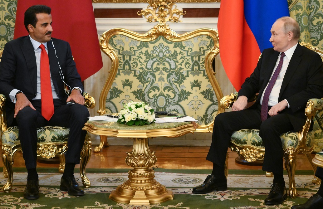 الطاقة وفلسطين وسوريا كانت محاور النقاش بين بوتين وتميم في الكرملين. 1 6800f9ac4c59b73812360dd1