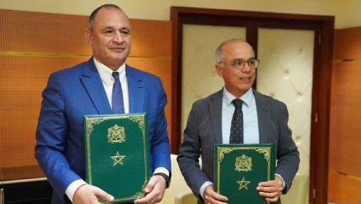 شكيب بنموسى و رياض مزور يوقعان اتفاقية شراكة 3 HCP ministe CC 80re de lIndustrie et du Commerceon 508x300 jpg 508x300 1