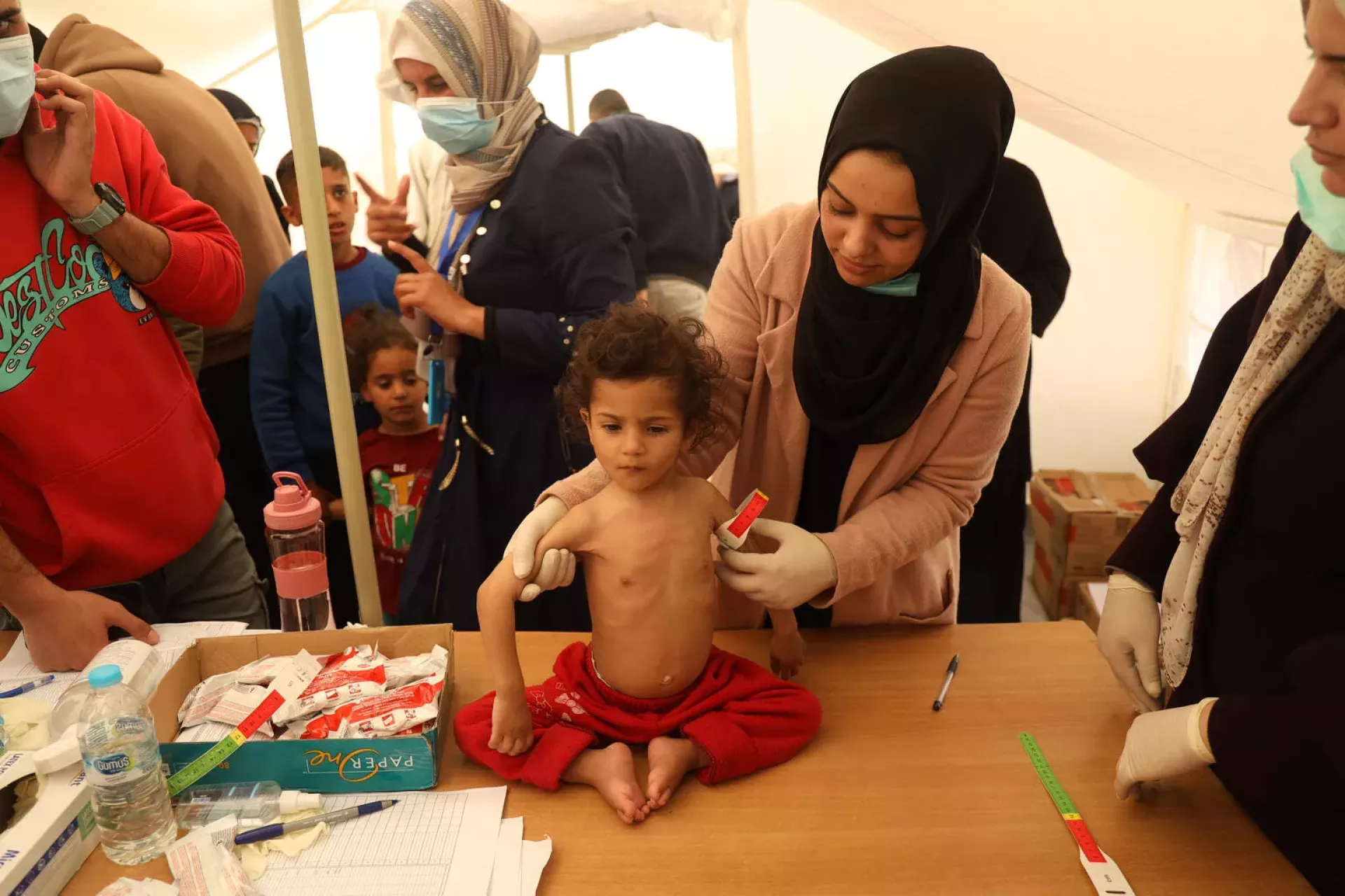 "اليونيسيف": إغلاق حوالي 21 مركزاً لمعالجة سوء التغذية في غزة. 2 IMG 8971