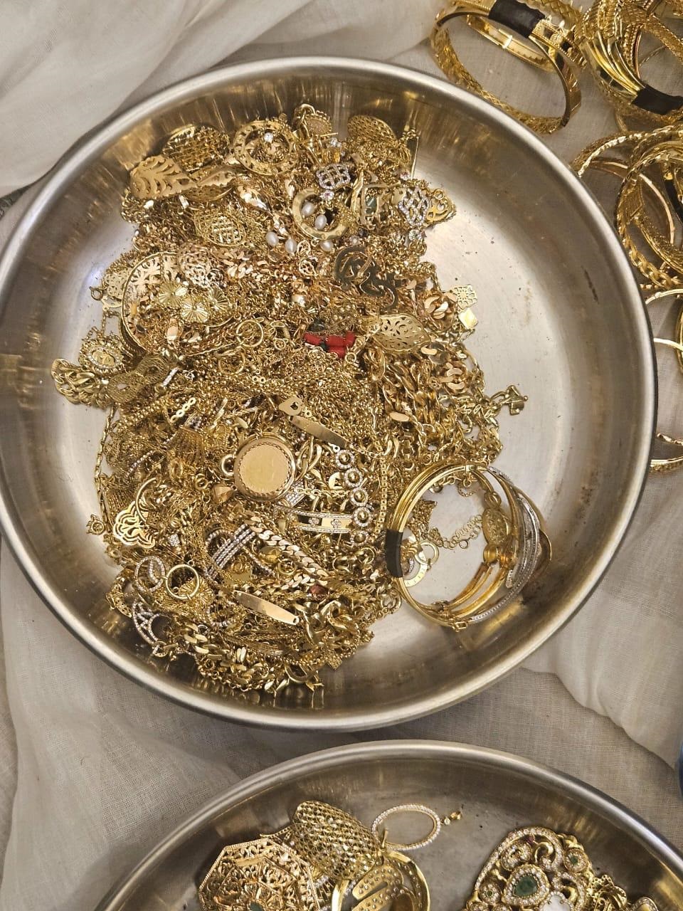 شرطة طنجة: استرجاع حوالي عشرة كيلوغرامات من الذهب و توقيف ثلاثة أشخاص 1 WhatsApp Image 2025 04 14 a 11.36.47 3bb10319