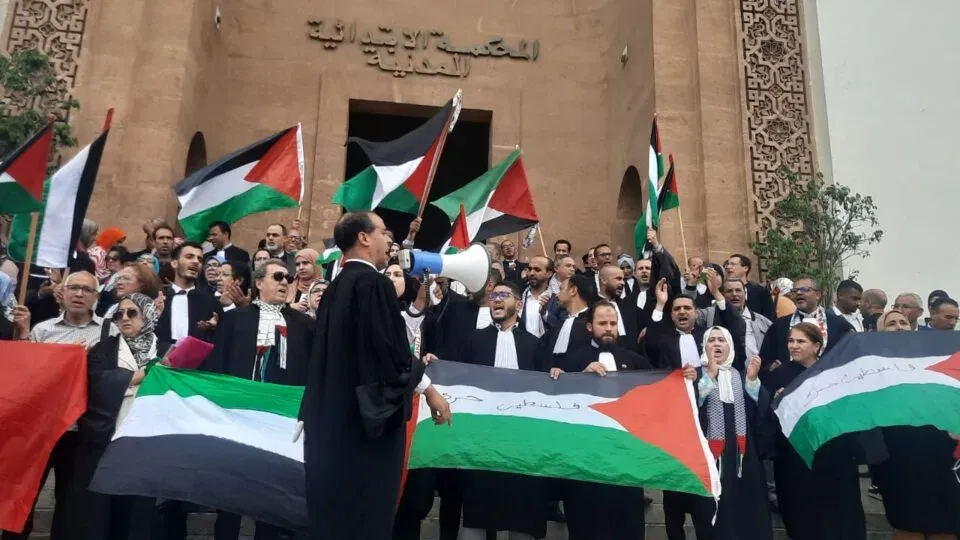 نقباء ومحامون مغاربة يوجهون رسالة مفتوحة لرئيس الحكومة مطالبين بوقف عمليات الشحن إلى الكيان الصهيوني. 4 mohamine 960x540 1