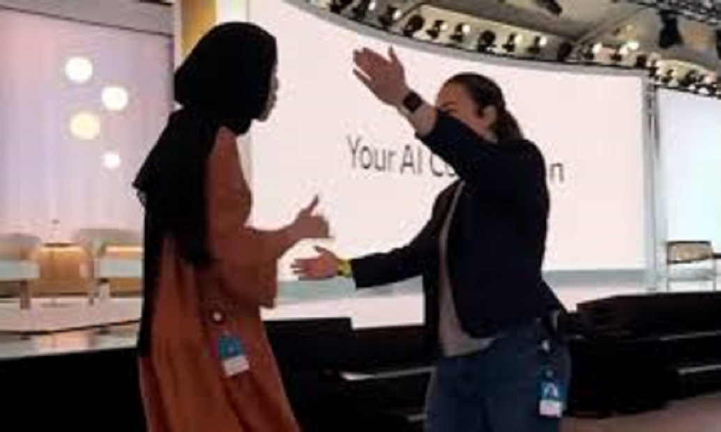 telechargement-5 مايكروسوفت تفصل المهندسة المغربية ابتهال أبو سعد