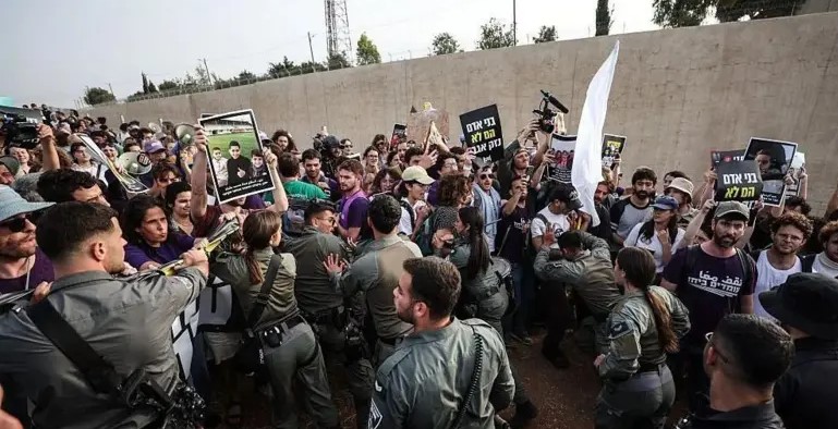 ارتفاع الأصوات المعارضة في "إسرائيل" للحرب في غزة 1 61642500 3697 11f0 96c3 cf669419a2b0