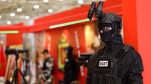 الأبواب المفتوحة للأمن الوطني بالجديدة: تسليط الضوء على الأدوار الاستراتيجية للقوات الخاصة للمديرية العامة لمراقبة التراب الوطني 4 JPO DGSN DGST 508x300 ok