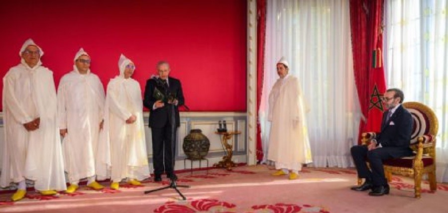 جلالة الملك يستقبل ثلاثة أعضاء جدد بالمجلس الأعلى للسلطة القضائية 1 SM le Roi3 508x300 1