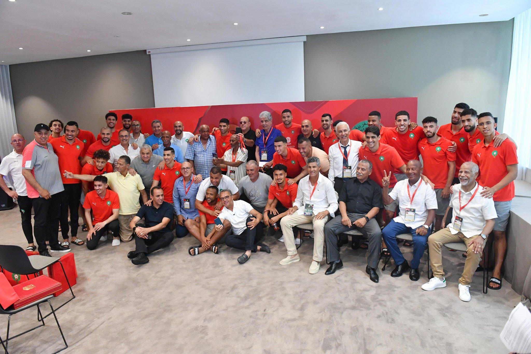 فاس.. الجامعة الملكية المغربية لكرة القدم تقيم حفل استقبال على شرف لاعبين دوليين سابقين 1 0a412b33b52ac77024b6623548690e0e