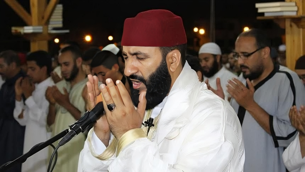 المغاربة يشيعون الشيخ القارئ الكرعاني إلى مرقده النهائي. 1 ALGARANI1