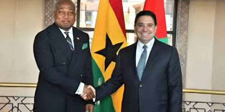 أشاد وزير الشؤون الخارجية الغاني بالزيادة الملحوظة في تعزيز العلاقات الاقتصادية بين المغرب وغانا. 1 أشاد وزير الشؤون الخارجية الغاني بالزيادة الملحوظة في تعزيز العلاقات الاقتصادية بين المغرب وغانا.