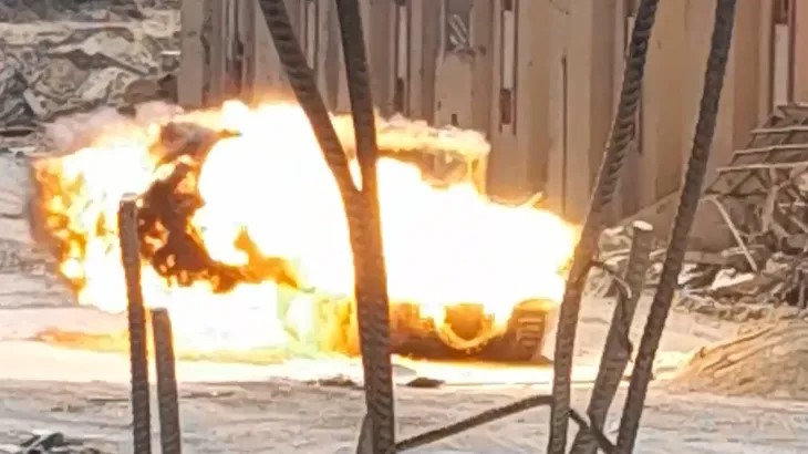 القسام تفجر 3 عبوات برميلية وتوقع جنود صهاينة بين قتلى وجرحى في خانيونس 1 040 1719991600 1