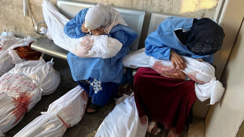 "الإعلامي الحكومي" في غزة: الاحتلال قام بقتل 288 فلسطينيا خلال الـ100 ساعة الماضية. 3 IMG 9675