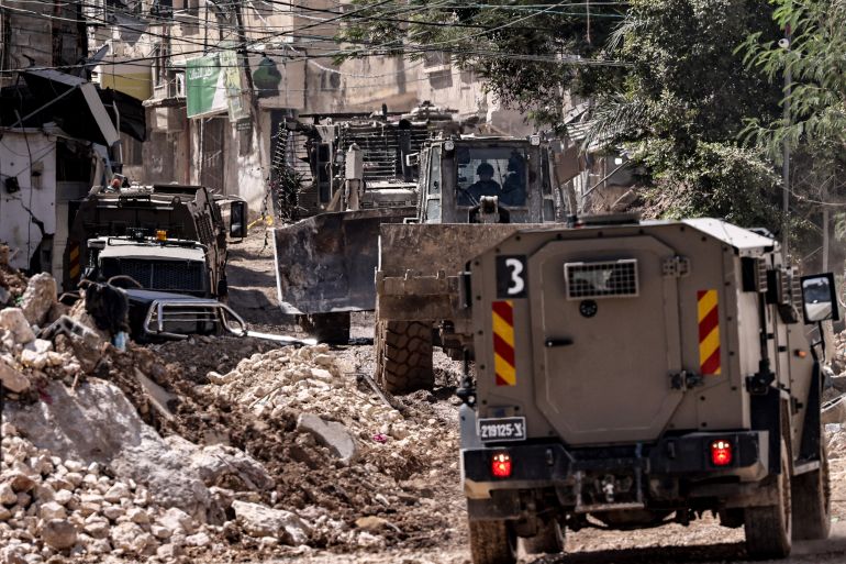 صندوق الثروة النرويجي يسحب استثماراته من 5 بنوك إسرائيلية وشركة "كاتربيلر" الأمريكية 1 Aflict 6 1739656630