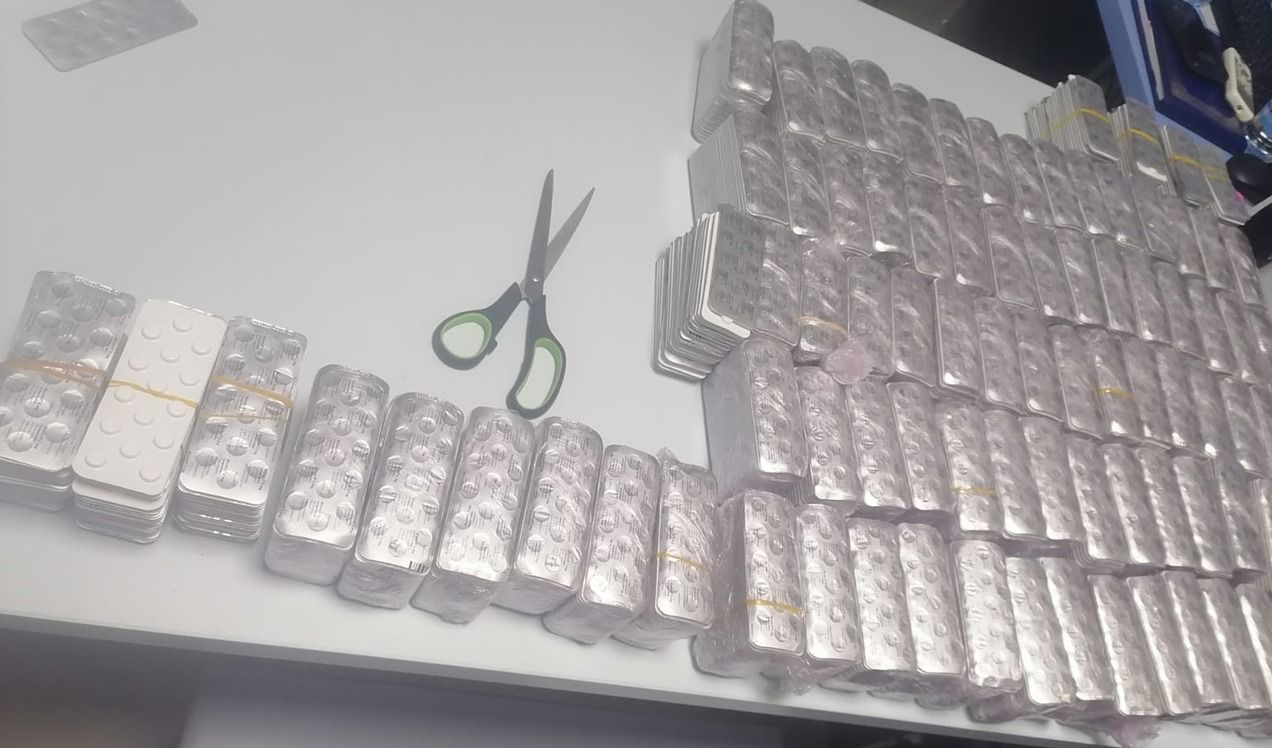 ضربة لمهربي المخدرات: توقيف شخص وحجز 54 ألف قرص طبي مخدر من "ريفوتريل" بباب سبتة 1 WhatsApp Image 2025 08 01 at 09.02.44