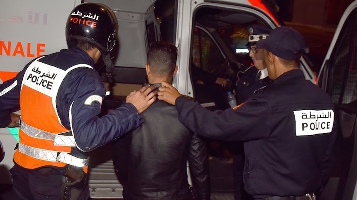 بعد كمين محكم.. شرطة طنجة تلقي القبض على "الجانكو" المطلوب في قضايا المخدرات 8 5555 1