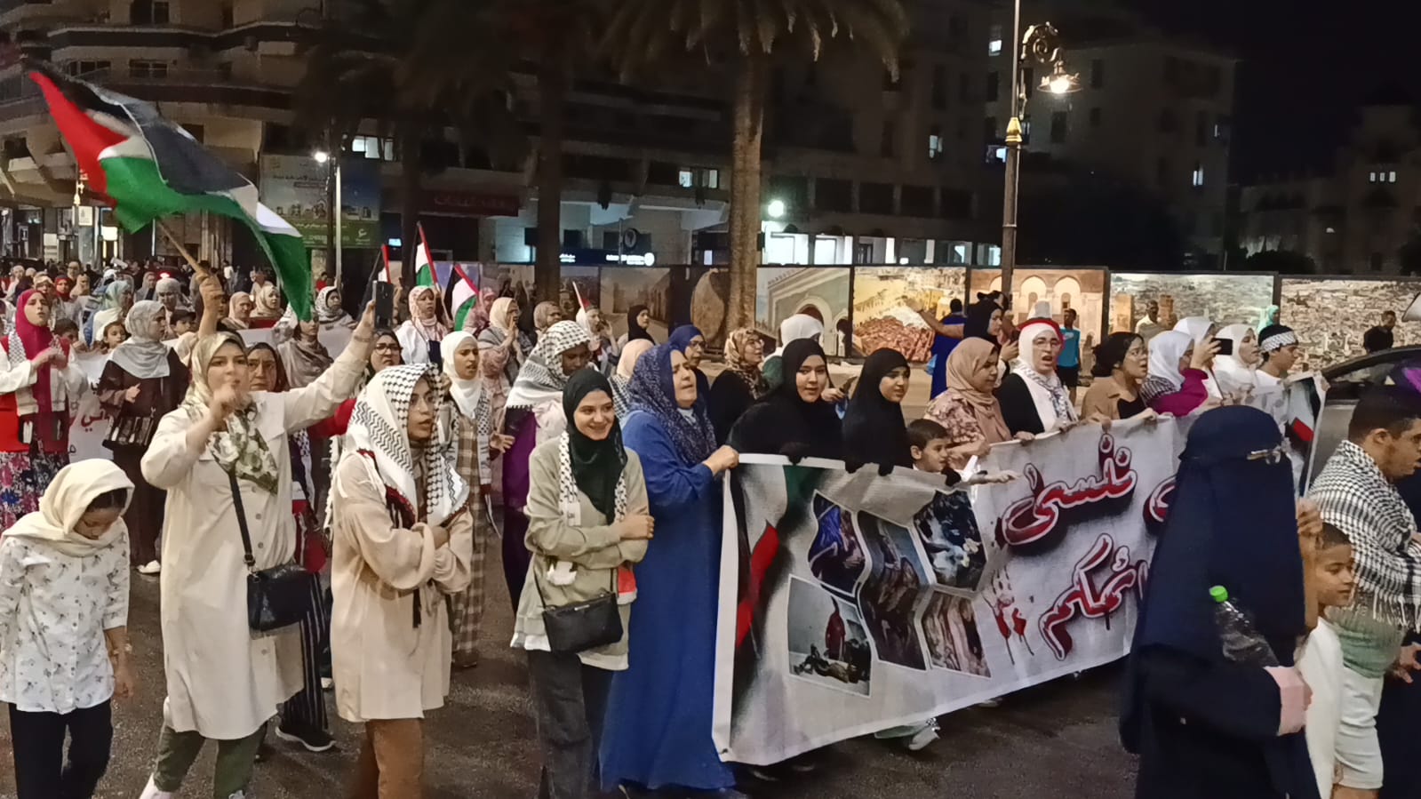 ba691a5e-0661-47b4-bff3-12ae13f48579 ساكنة فاس شاركت بكثافة في المسيرة التي دعا لها الائتلاف المغربي لدعم فلسطين