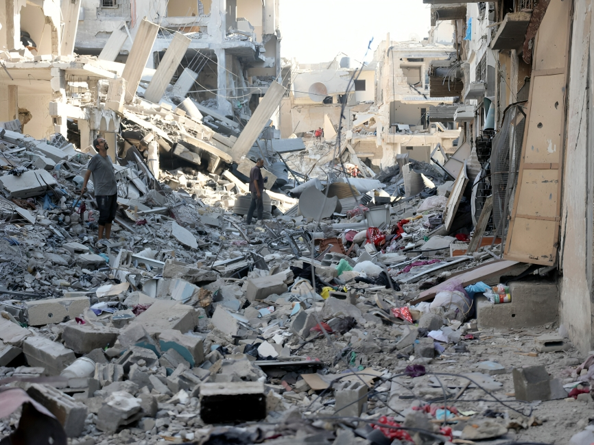 دائرة الدفاع المدني في غزة: حوالي 10 آلاف شهيد لا زالوا مدفونين تحت الركام 8 000 363L63K