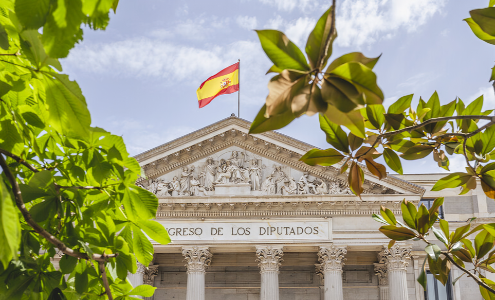 البرلمان الإسباني يوافق على قانون يمنع تصدير الأسلحة إلى الاحتلال الإسرائيلي. 1 682d84f14236042d1869d0c5