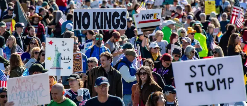 "مظاهرات ضخمة في المدن الأميركية ضد "استبداد ترامب 4 6f78b0ad b743 4db9 9639 d5b36df9bd83