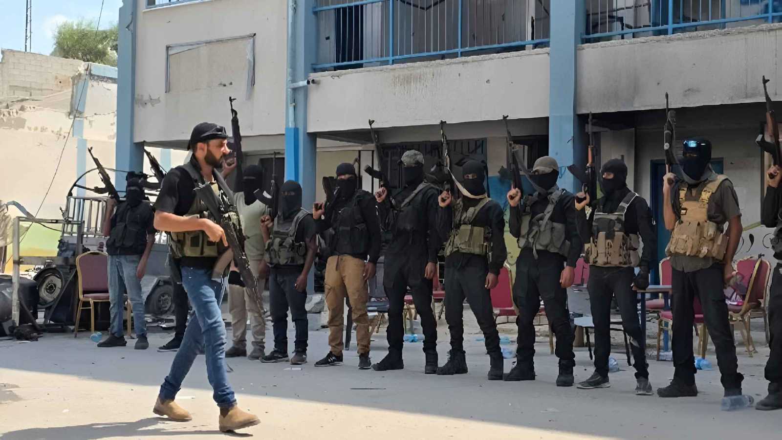 تحت إشراف إسرائيلي، بدأت واشنطن في تجهيز ميليشيات غزة بهدف استبدال حماس. 1 beef0c62 c806 4220 987d bb6e5f6a3e68