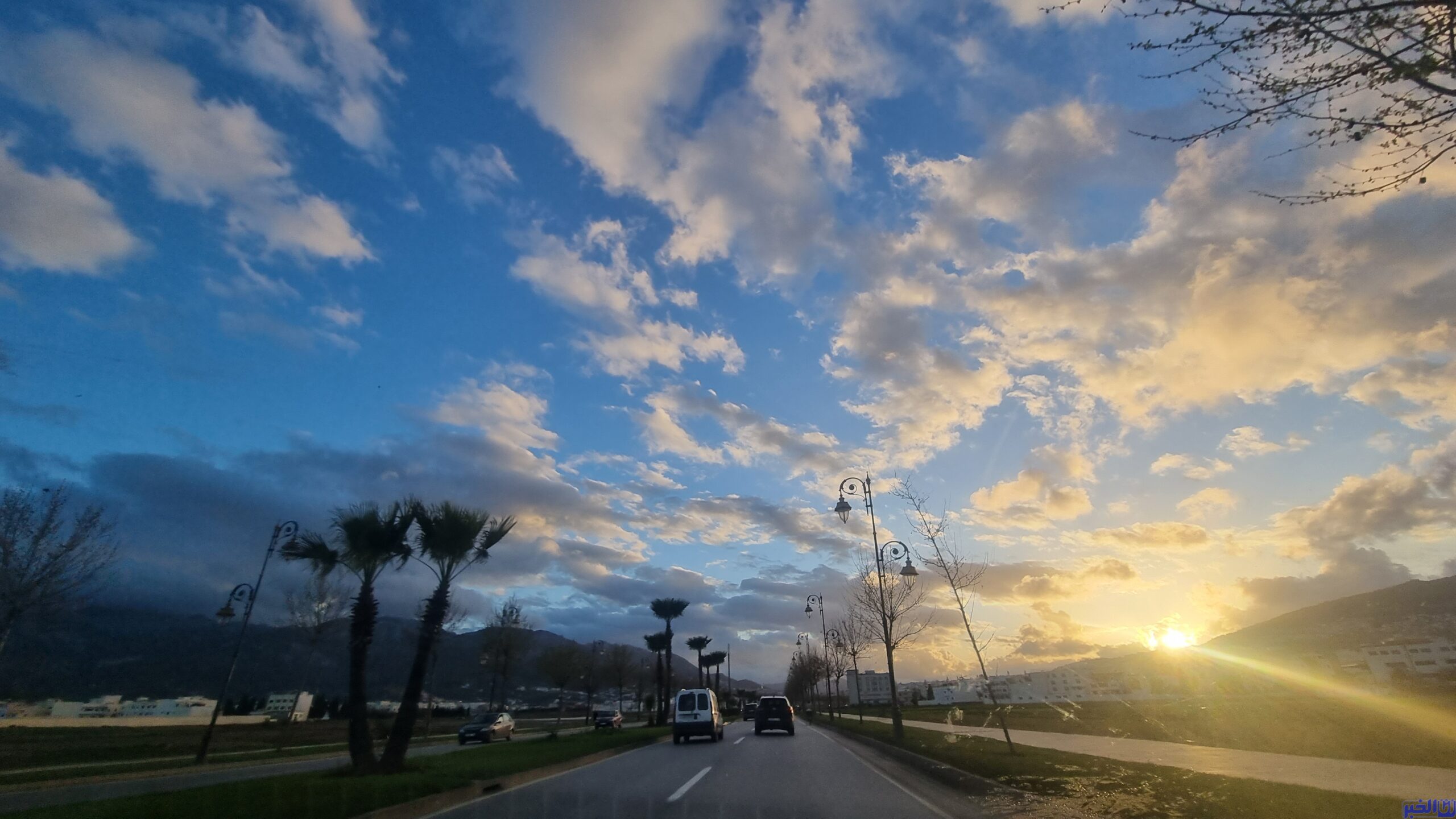 توقعات أحوال الطقس اليوم الخميس 1 طقس المغرب غدا الاثنين. أجواء حارة ولا أمطار scaled 1