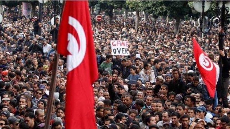 تونس من الثورة إلى الانغلاق السياسي: ماذا يحدث في تونس؟ 16 1000054352