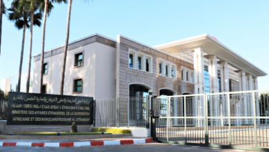 "المغرب يجدد دعمه المطلق لسيادة اليمن ووحدته ويرفض أي مساس بسلامة أراضيه" 4 MAE Siege MAP012 1 508x300 1