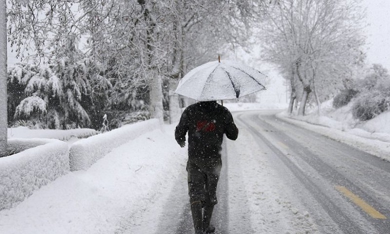 تساقطات مطرية قوية وتساقطات ثلجية ورياح قوية يومي الجمعة والسبت بعدد من مناطق المملكة 1 facf9357109704b17988708a0ed8fcae