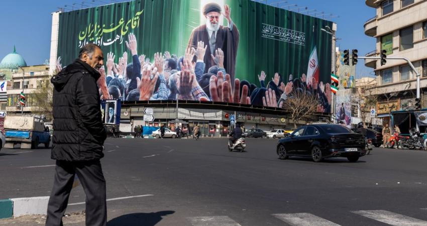 4eAUh طهران: لن نتفاوض وفقاً للشروط الأمريكية وسنعزز خياراتنا الدفاعية دون تردد