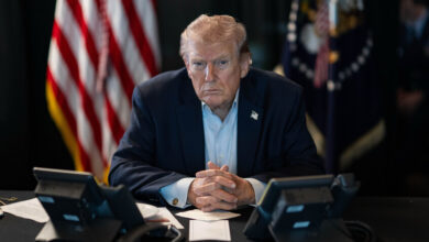 ترامب يكشف عن سبب قبوله بوقف إطلاق النار المتبادل مع إيران. 2 69d58bf342360447b14fa297 1