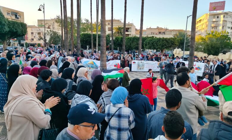 وقفة احتجاجية بفاس تنديدًا بحصار المسجد الأقصى وقانون إعدام الأسرى. 1 WhatsApp Image 2026 04 03 at 21.56.54