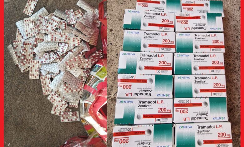 سلا: توقيف 4 رجال وسيدة متلبسين بحيازة 960 قرصاً مخدراً وسلاح أبيض. 1 WhatsApp Image 2026 04 13 at 23.31.30 1