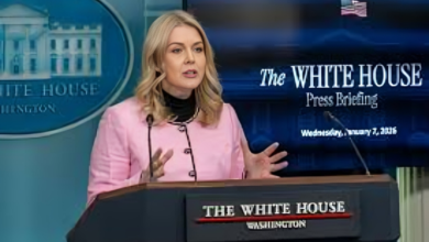 البيت الأبيض يصف مفاوضات الهدنة مع إيران بـ"المثمرة" وترامب يرجح انطلاق جولة ثانية في إسلام آباد خلال يومين** 1 images 22