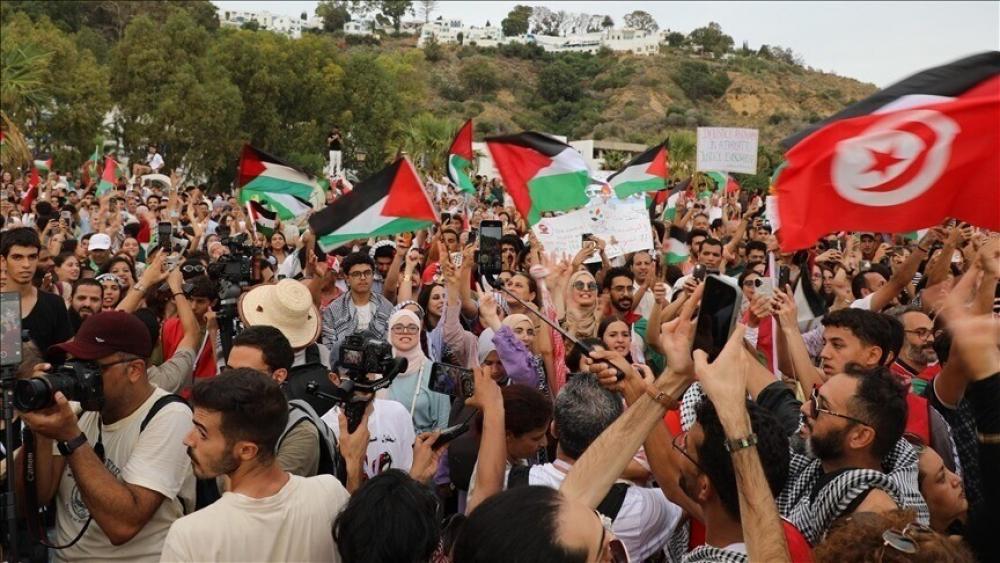 مظاهرة-تونس من سان فرانسيسكو إلى فنكوفر: مظاهرات ضخمة في مختلف أنحاء العالم احتجاجًا على قانون "إعدام الأسرى"**