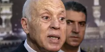 لماذا تتغاضى أوروبا عن انحرافات قيس سعيّد التسلطية؟