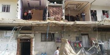 الهلال الأحمر الفلسطيني يحذر قوات الاحتلال من استخدام شاحنة مساعدات إنسانية للتسلل إلى مخيم النصيرات