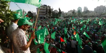 الفلسطينيون يؤيدون حماس والمقاومة المسلحة، فهل هناك فرص لنجاح الهدنة؟