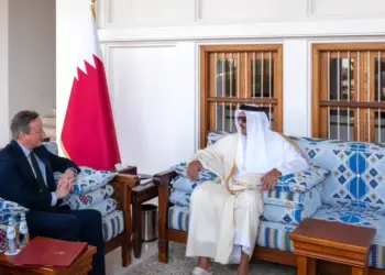 أمير قطر يبحث مع كاميرون سبل التوصل لوقف إطلاق نار دائم وفوري في غزة