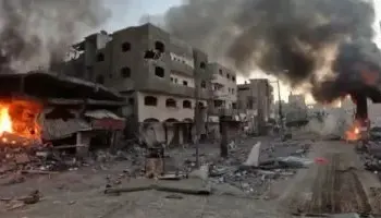 تدمير الاحتلال لـ “دير البلح” يدفع منظمات الإغاثة للعمل خارجها