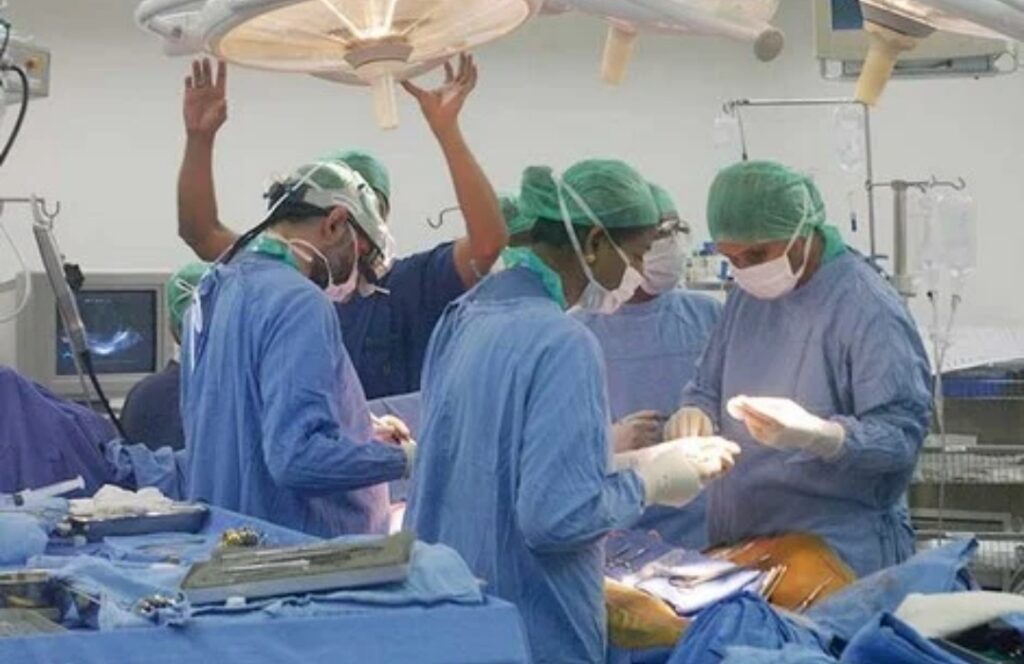نجاح المركز الاستشفائي الجامعي ابن سينا في إجراء عمليتي زراعة كبد من متبرعين أحياء من الأقارب في أقل من 48 ساعة 1 Screenshot 2024 09 22 23 03 23 904 edit org.mozilla.firefox 1